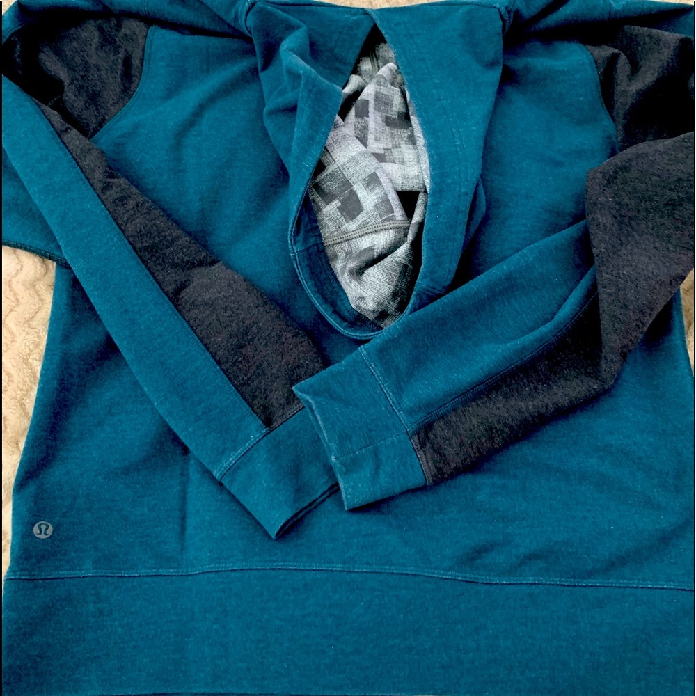 Lululemon performance hoodie
